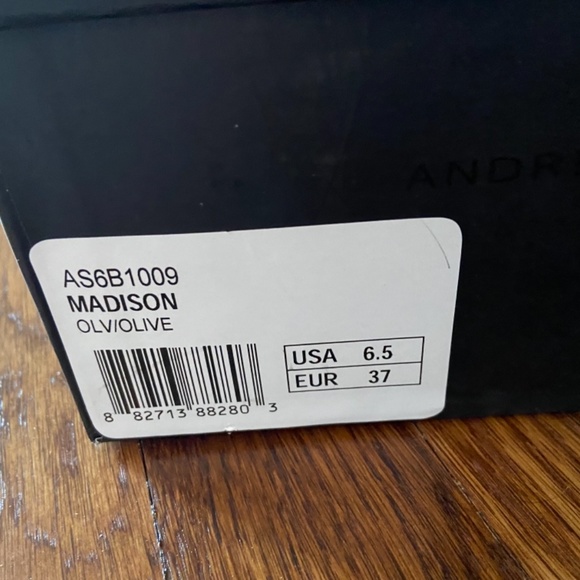 Andrew Marc ankle boots - Picture 7 of 7